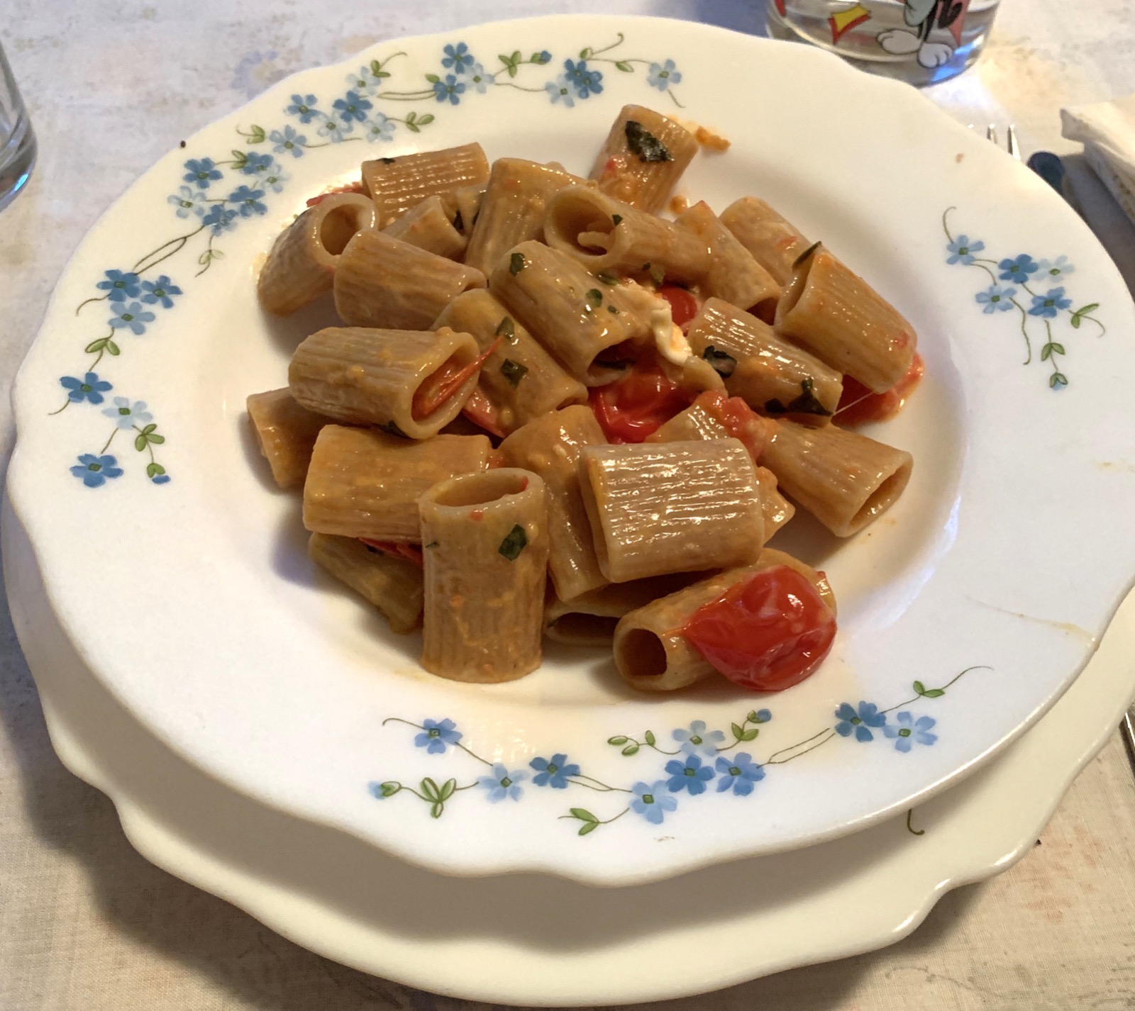 食にまつわるイタリアと日本の習慣の違い イタリア好きには Italiamo イタリアーモ